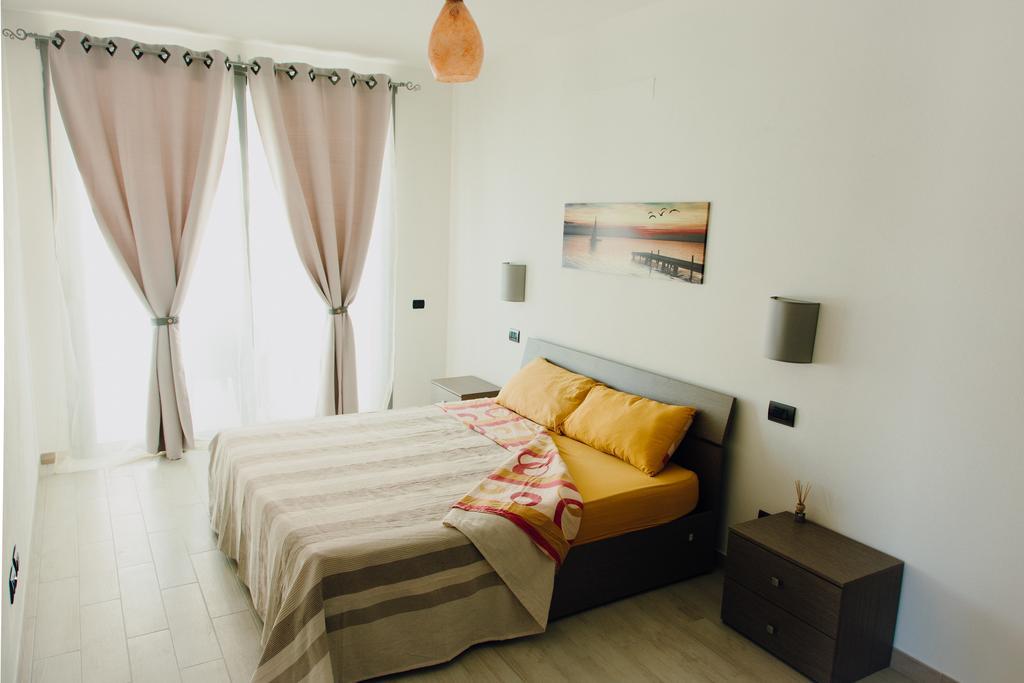 Villa Riviera Портоскузо Экстерьер фото